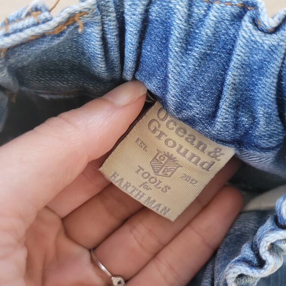 Ocean & Ground Jeans - Picture 5 of 9